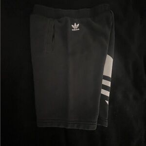 2001 Addias Logo Boys Black And White Shorts. Size Medium - Large